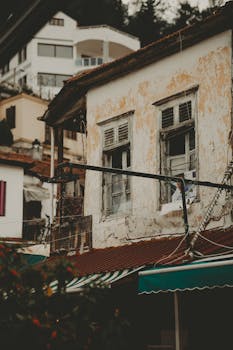 https://images.pexels.com/photos/9876543/pexels-photo-9876543.jpeg