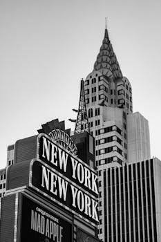 casino-themed-slot-machine